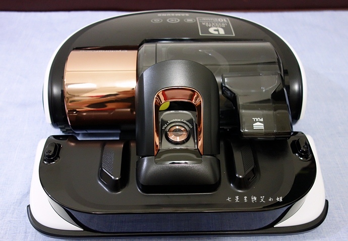 13 Samsung POWERbot 掃地機器人.JPG 13 Samsung POWERbot 掃地機器人.JPG