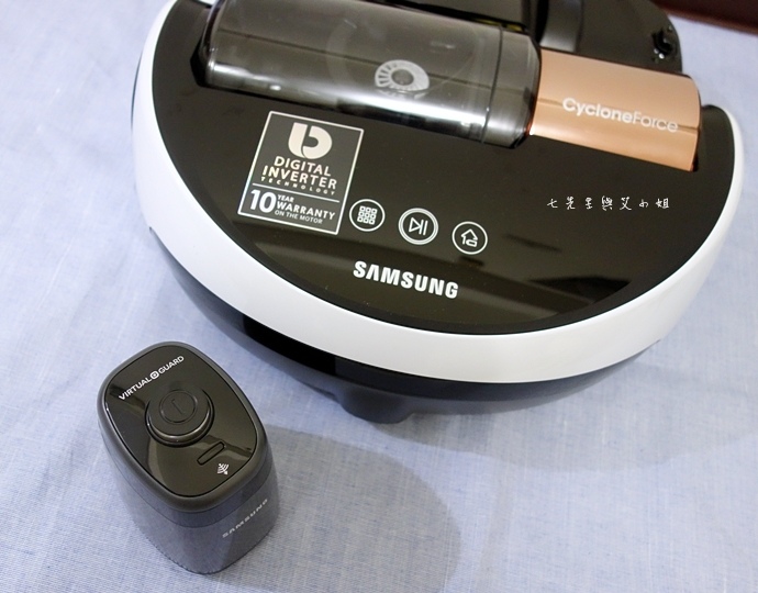 22 Samsung POWERbot 掃地機器人.JPG