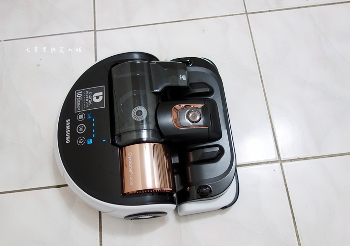 30 Samsung POWERbot 掃地機器人.JPG