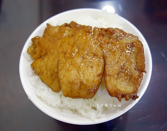 15 荷鑫燒肉飯(台灣1001個故事介紹,高山嚮導碳烤便當).JPG 15 荷鑫燒肉飯(台灣1001個故事介紹,高山嚮導碳烤便當).JPG