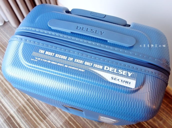 5 DELSEY HELIUM AIR 高質感輕盈耐撞 專利ZST保安拉鍊.JPG