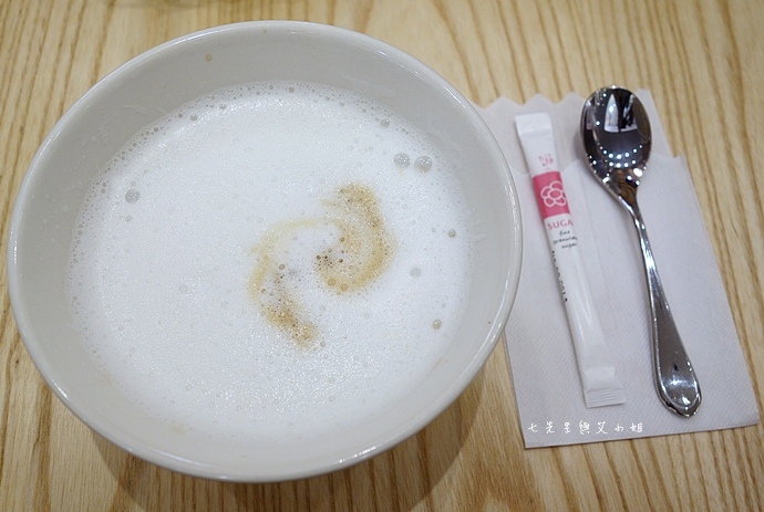 16 Afternoon Tea 統一午茶風光 刷富邦可享88折優惠 10月微風店有限定法式千層水果蛋糕!.JPG 16 Afternoon Tea 統一午茶風光 刷富邦可享88折優惠 10月微風店有限定法式千層水果蛋糕!.JPG