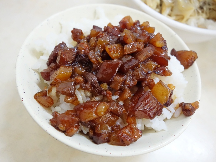 7 源味滷肉飯 淡江大學銅板美食.JPG 7 源味滷肉飯 淡江大學銅板美食.JPG