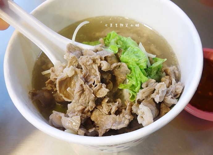 4 羅東夜市美食 阿灶伯 羊舖子 羊肉湯 臭豆腐 炒羊肉.JPG