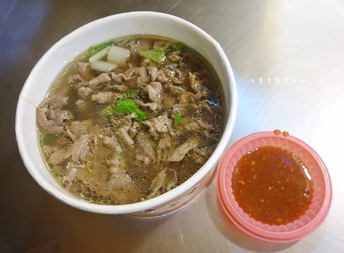9 羅東夜市美食 阿灶伯 羊舖子 羊肉湯 臭豆腐 炒羊肉.JPG