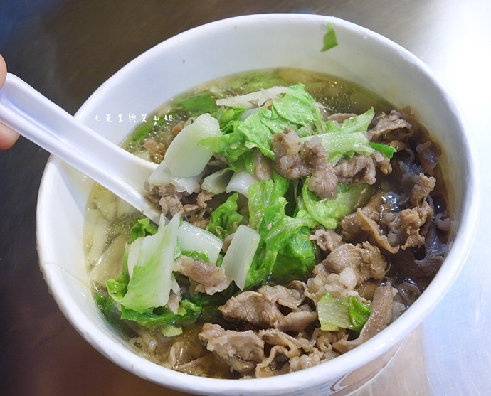 10 羅東夜市美食 阿灶伯 羊舖子 羊肉湯 臭豆腐 炒羊肉.JPG
