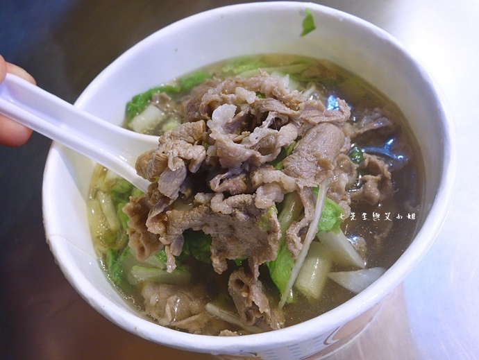 11 羅東夜市美食 阿灶伯 羊舖子 羊肉湯 臭豆腐 炒羊肉.JPG