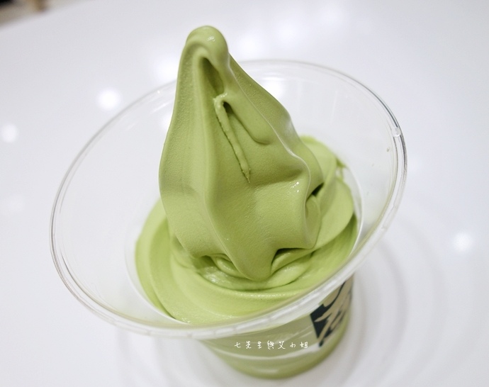 26 辻利茶舖 冬季限定雪泡芙.JPG