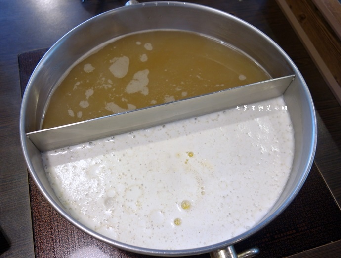 16 正官木桶鍋 黑毛和牛專賣.JPG