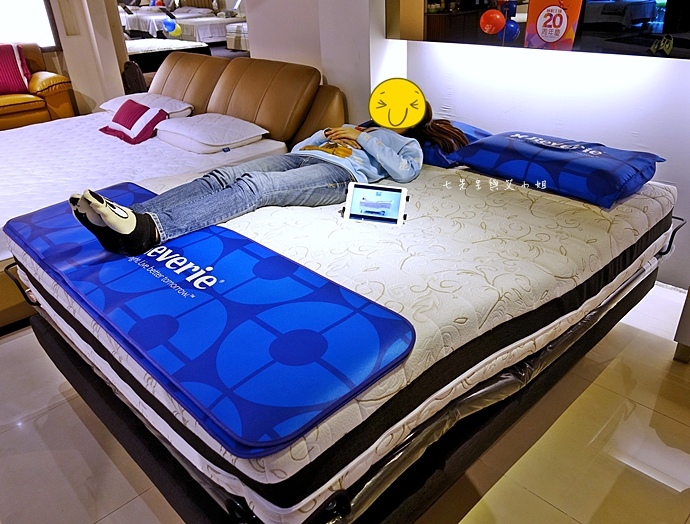 68 睡眠王國 Sleep Country 美國席夢思名床2萬有找 貨櫃抵台首賣會.JPG