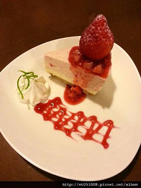 【Rice Caff'e 米咖啡】草莓輕乳酪蛋糕