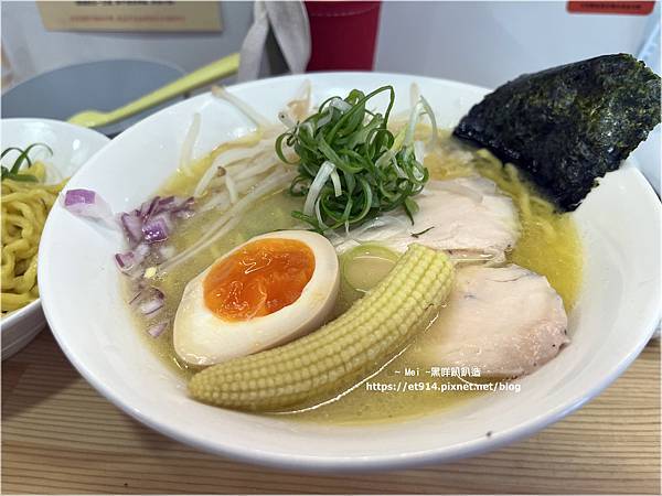 【台北｜信義】裸湯·雞白湯拉麵(永春店)