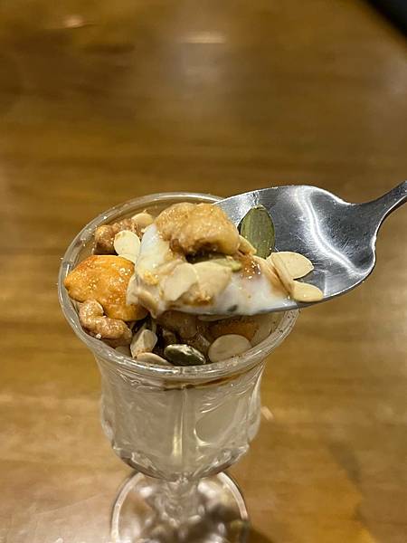 台南食記 JiNHER 今鶴 - 義式餐酒館台南安平店