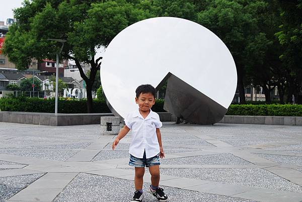 20110911_009 台中國美館與美術園道.jpg