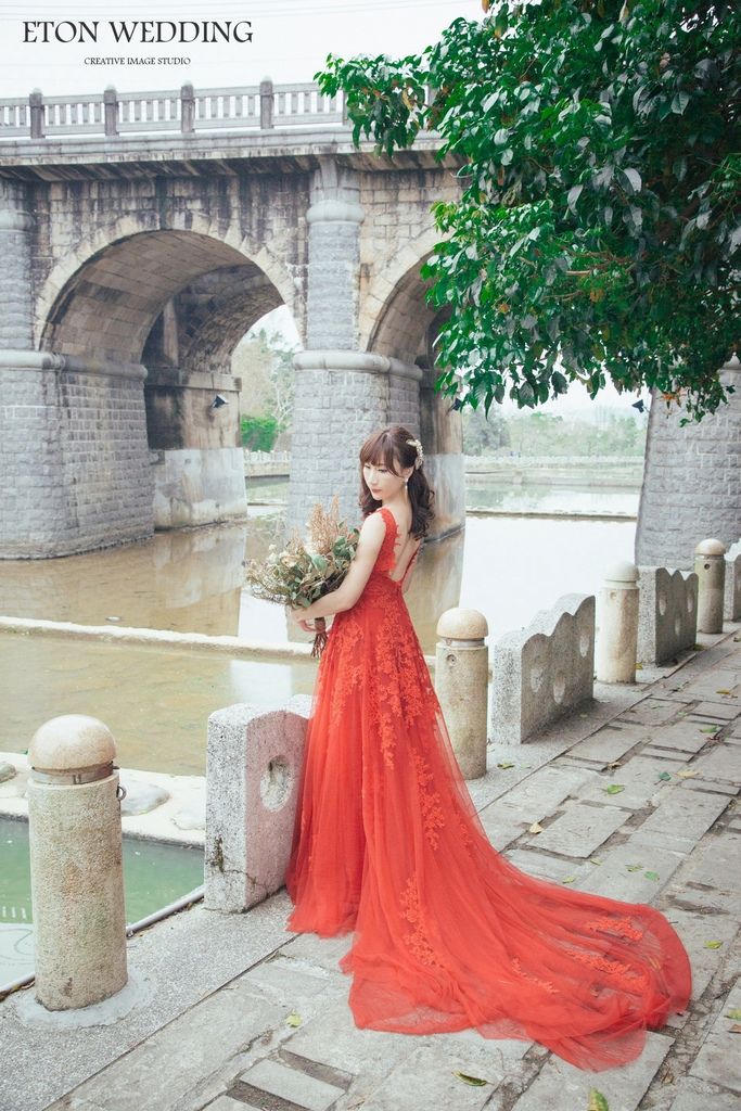 婚紗攝影,婚紗攝影價格,婚紗攝影推薦,婚紗攝影作品,婚紗攝影ptt,婚紗照風格,婚紗攝影師,婚紗攝影工作室,婚紗照姿勢,婚紗攝影2020,禮服款式2020,禮服款式 (20).jpg