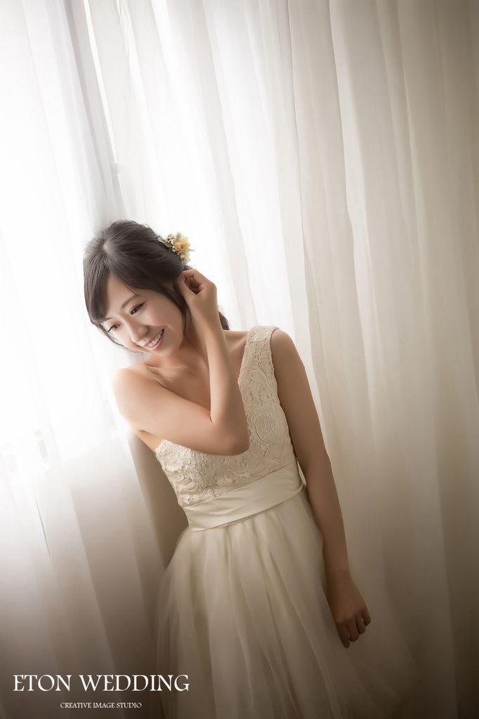 白色短版禮服 (1).jpg 個人寫真,個人寫真台北,個人寫真 北部,個人寫真價錢,個人寫真價格,個人寫真 價錢,個人寫真 價格,個人寫真推薦,個人寫真 推薦,台北個人寫真,台北 個人寫真北部