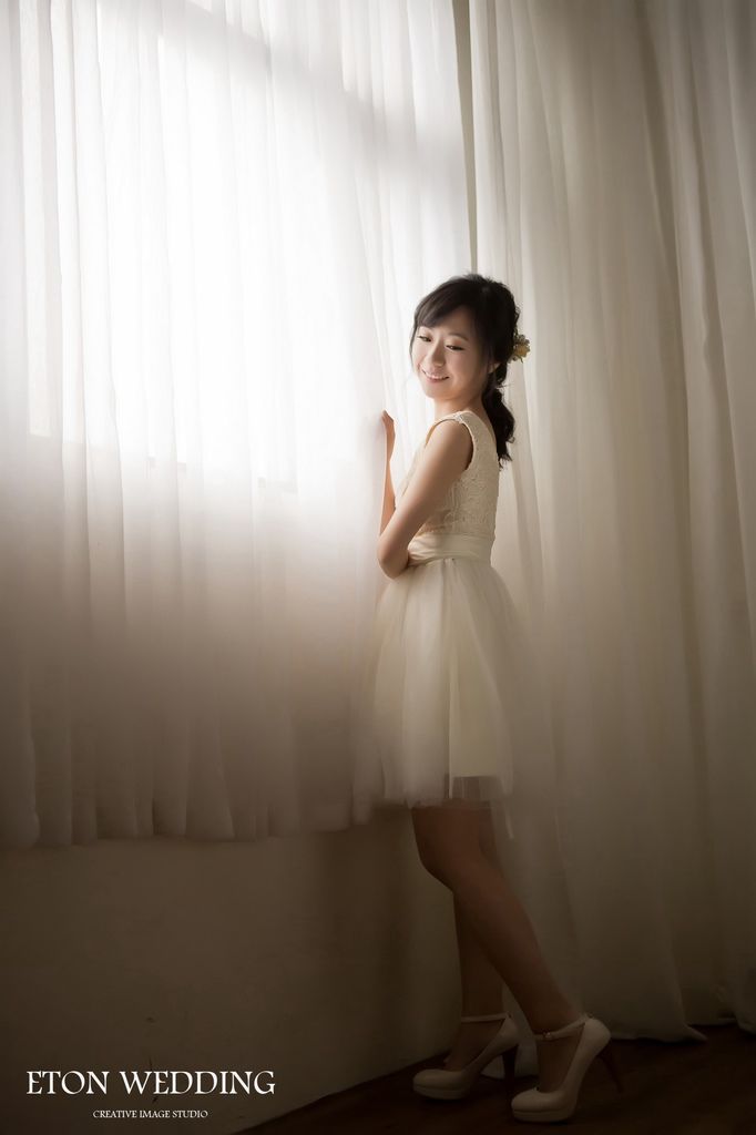 白色短版禮服 (2).jpg 個人寫真,個人寫真台北,個人寫真 北部,個人寫真價錢,個人寫真價格,個人寫真 價錢,個人寫真 價格,個人寫真推薦,個人寫真 推薦,台北個人寫真,台北 個人寫真北部