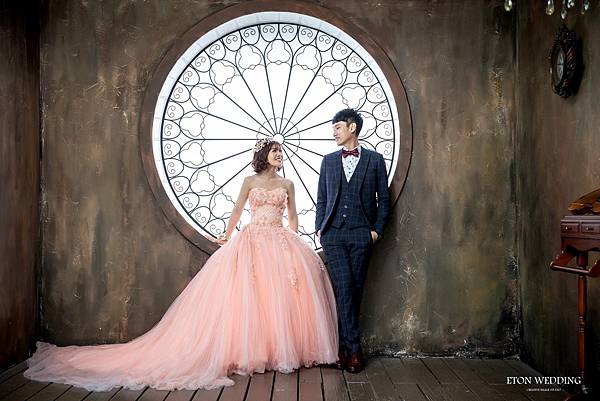 拍婚紗注意事項,外拍注意事項,拍婚紗準備,拍婚紗前準備,拍婚紗當天注意事項,拍婚紗,婚紗照推薦,拍婚紗推薦,拍婚紗準備物品清單,婚紗拍攝 (30).jpg