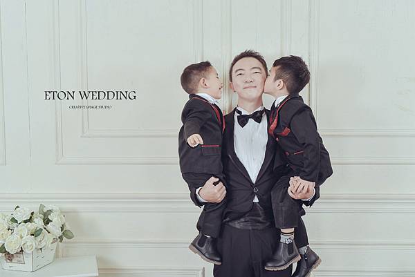 全家福寫真,全家福攝影,全家福寫真台北,全家福寫真推薦,伊頓全家福,全家福照風格,全家福照台南,全家福照桃園,全家福照高雄,全家福拍攝,拍全家福,全家福,全家福照 (19).jpg