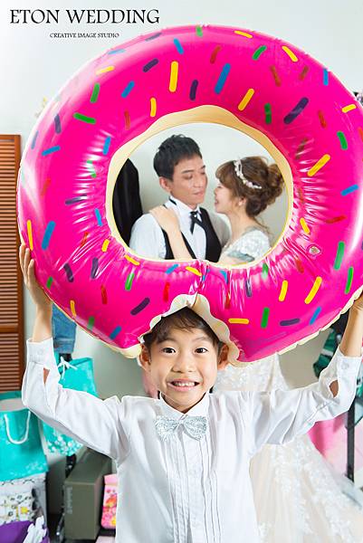 全家福寫真,全家福攝影,全家福寫真台北,全家福寫真推薦,伊頓全家福,全家福照風格,全家福照台南,全家福照桃園,全家福照高雄,全家福拍攝,拍全家福,全家福,全家福照 (31).jpg