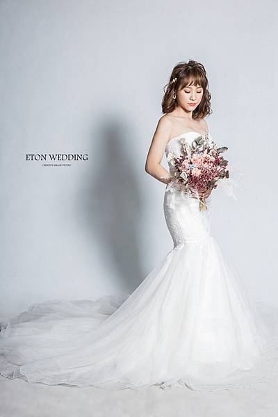 新娘捧花鮮花,新娘捧花推薦,新娘捧花乾燥花,拍婚紗捧花,婚紗照捧花推薦婚紗外拍捧花,新娘捧花,拍照捧花,乾燥花捧花,拍照捧花顏色 (26).jpg