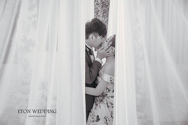 黑白婚紗照,微婚紗,拍婚紗,拍婚紗推薦,伊頓自助婚紗,台北婚紗照,板橋婚紗照,高雄婚紗照,台南拍婚紗,黑白風格 婚紗照,婚紗照風格,婚紗攝影,婚紗照,黑白婚紗攝影 (21).jpg 黑白婚紗照,微婚紗,拍婚紗,拍婚紗推薦,伊頓自助婚紗,台北婚紗照,板橋婚紗照,高雄婚紗照,台南拍婚紗,黑白風格 婚紗照,婚紗照風格,婚紗攝影,婚紗照,黑白婚紗攝影 (21).jpg