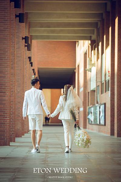 婚紗攝影,冬天拍婚紗,戶外婚紗照,婚紗外拍,拍婚紗,婚紗照,桃園婚紗攝影,台北婚紗攝影,婚紗攝影推薦,婚紗攝影作品,新娘西裝,褲裝婚紗,婚紗款式,婚紗怎麼挑,秋冬婚紗 (17).jpg