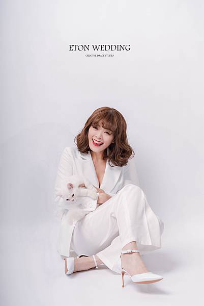 婚紗攝影,冬天拍婚紗,戶外婚紗照,婚紗外拍,拍婚紗,婚紗照,桃園婚紗攝影,台北婚紗攝影,婚紗攝影推薦,婚紗攝影作品,新娘西裝,褲裝婚紗,婚紗款式,婚紗怎麼挑,秋冬婚紗 (28).jpg