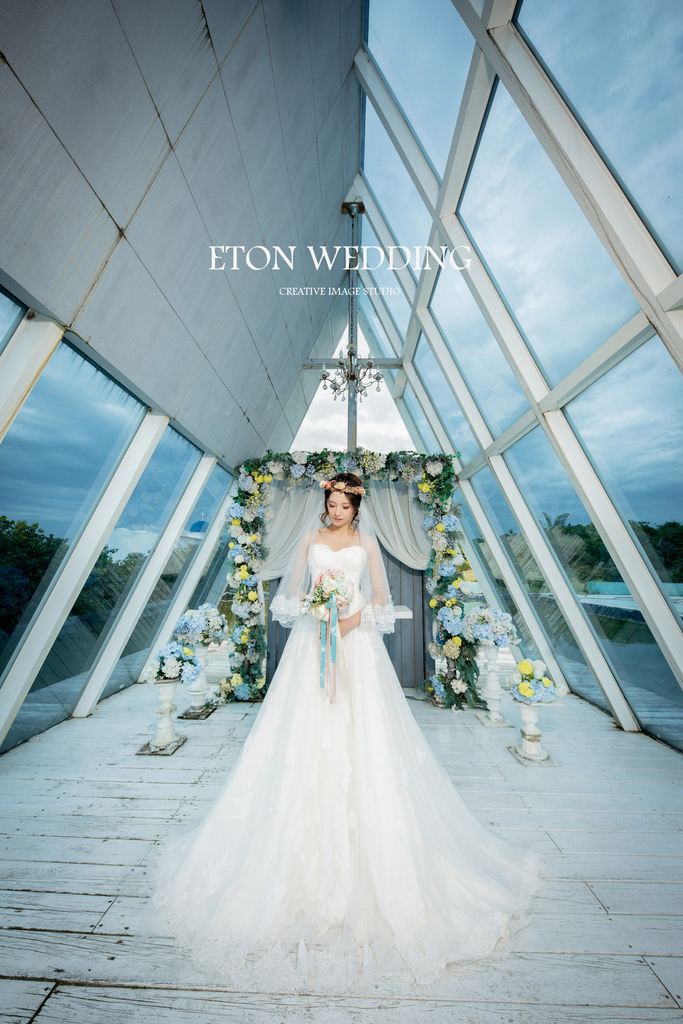 中壢婚紗店,桃園中壢婚紗,伊頓婚紗中壢,挑婚紗,自己 挑婚紗,婚紗禮服挑選訣竅,送客禮服,宴客禮服挑選 (21).jpg