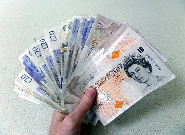 Pounds-Notes-Money-Sterling-Currency-Cash-1680565.jpg Pounds-Notes-Money-Sterling-Currency-Cash-1680565.jpg