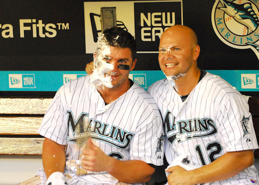 Dan Uggla and Cody Ross090802官網.jpg