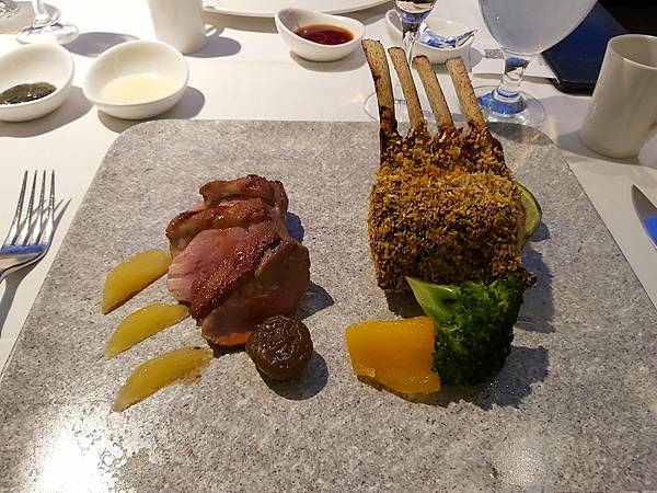 【Foodie】媽媽的生日晚餐｜台北松山。王品牛排