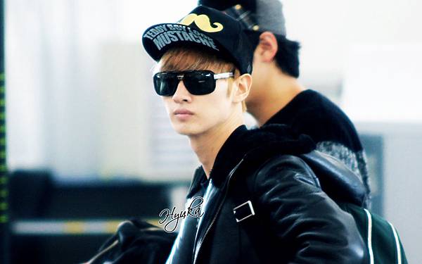 eunhyuk-airport.jpg