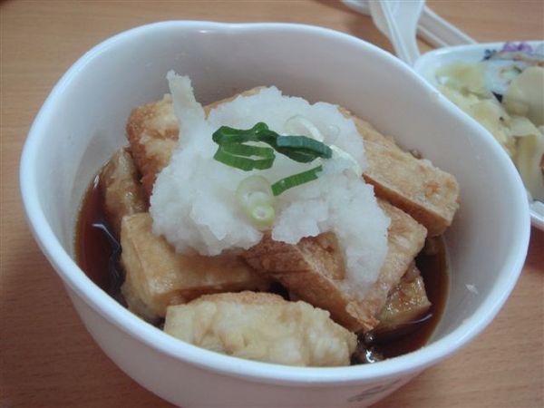 日式炸豆腐～很愛這蘿蔔泥