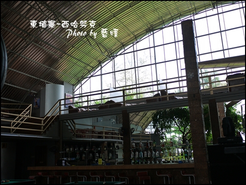 06-017-西哈努克-airport-pub.jpg