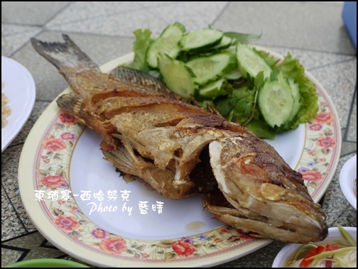 09-023-西哈努克海邊-炸魚.jpg 09-023-西哈努克海邊-炸魚.jpg