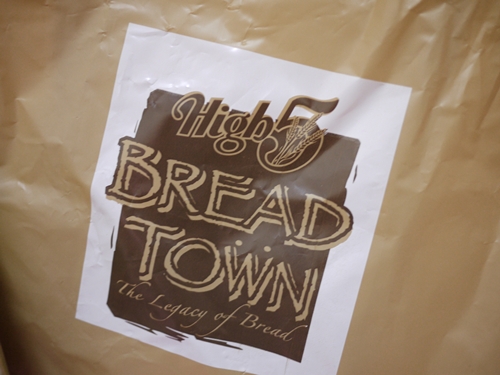 056-36High 5 麵包
