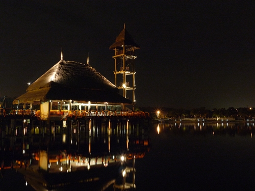 051-17普爾曼湖畔飯店-夜景