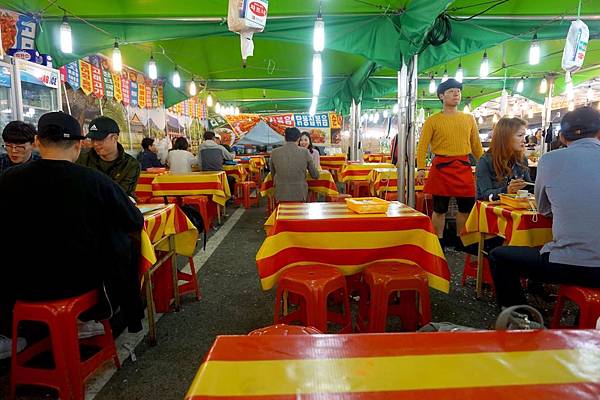 韓國賞櫻 ‧ 鎮海美食《海鷗燒烤（갈매기먹짱）》