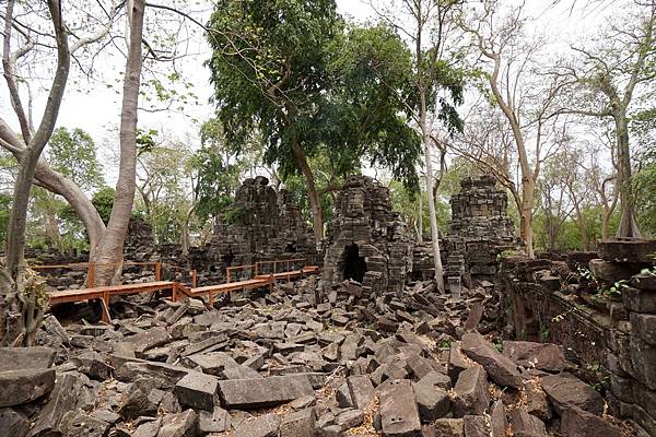 吳哥窟11日︱叢林中沉睡800年的《班提奇馬寺 Bantea