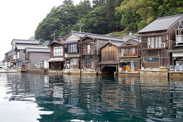 伊根︱【伊根灣めぐり遊覽船】和【海上計程車（海上タクシー）】