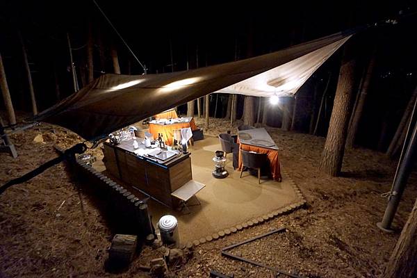 星野富士∣野趣鑄鐵鍋。專人桌邊烹調《冬季狩獵肉晚餐（冬の狩猟