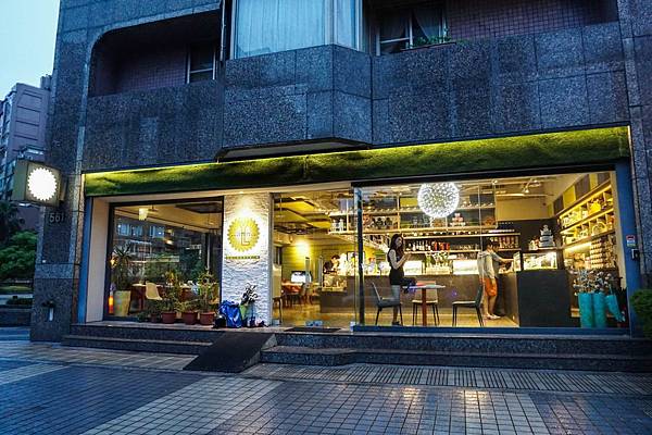 Yellow Lemon-15.jpg Yellow Lemon-15.jpg