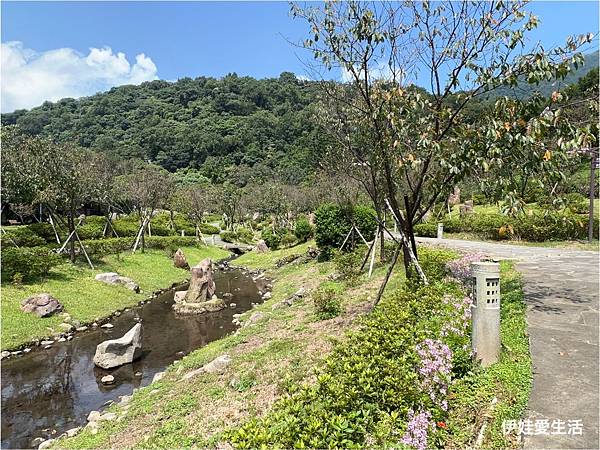 台北陽明山》從第一停車場 前往 前山公園》沿途風景老少咸宜半