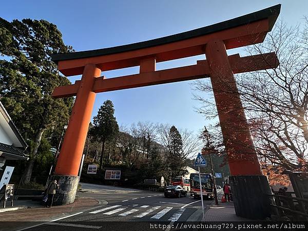 【遊記-玩】東京近郊-箱根第一天 遇到強風纜車、海賊船停駛，