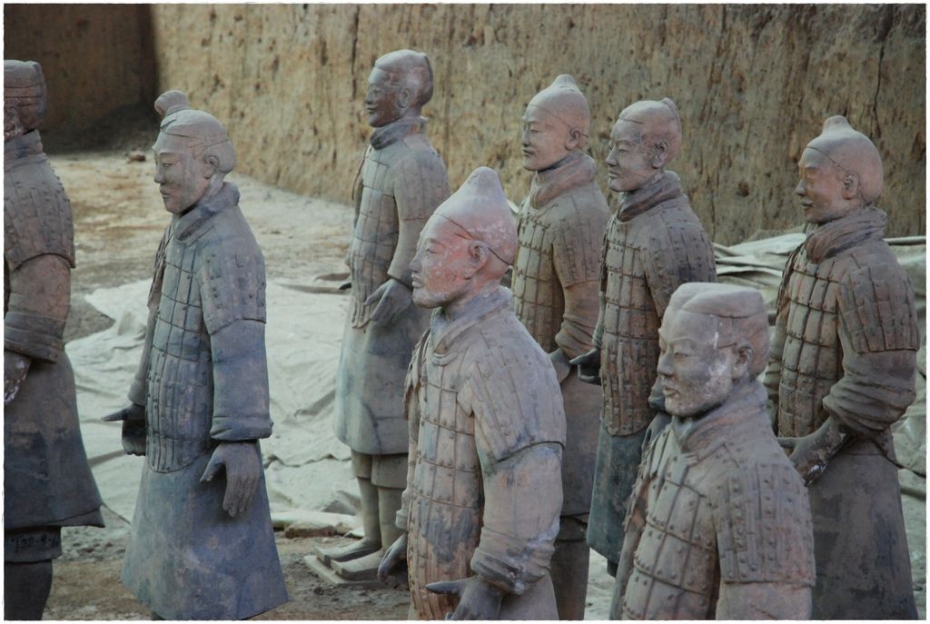 出走 中國西安 一定要有解說員才有趣的 秦始皇兵馬俑博物館 無比震撼的 兵馬俑一號坑 7y10m 格格x出走x慢旅行 痞客邦 出走 中國西安 一定要有解說員才有趣的 秦始皇兵馬俑博物館 無比震撼的 兵馬俑一號坑 7y10m 格格x出走x慢旅行 痞客邦