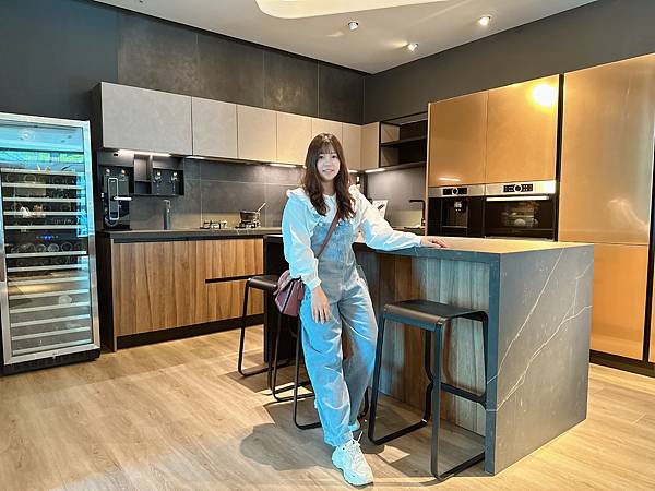 家具體驗【薄板界的LV】義大利 INFINITY鈦鋼石 室內