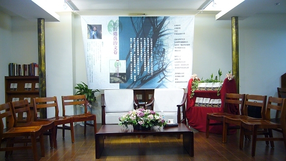 01 041-1.jpg
