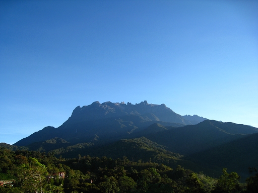 Kinabalu N.P. ~ 爽朗天空下的神山