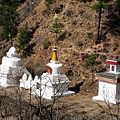 Chunzom（on the way to Phuntsholing）～匯流處的西藏式、尼泊爾式、不丹式的stupa